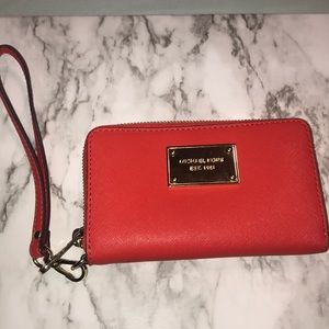 Michael Kors wristlets wallet